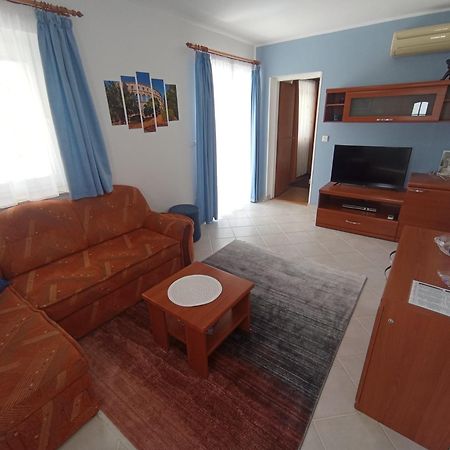 Apartments Tina Пула Экстерьер фото