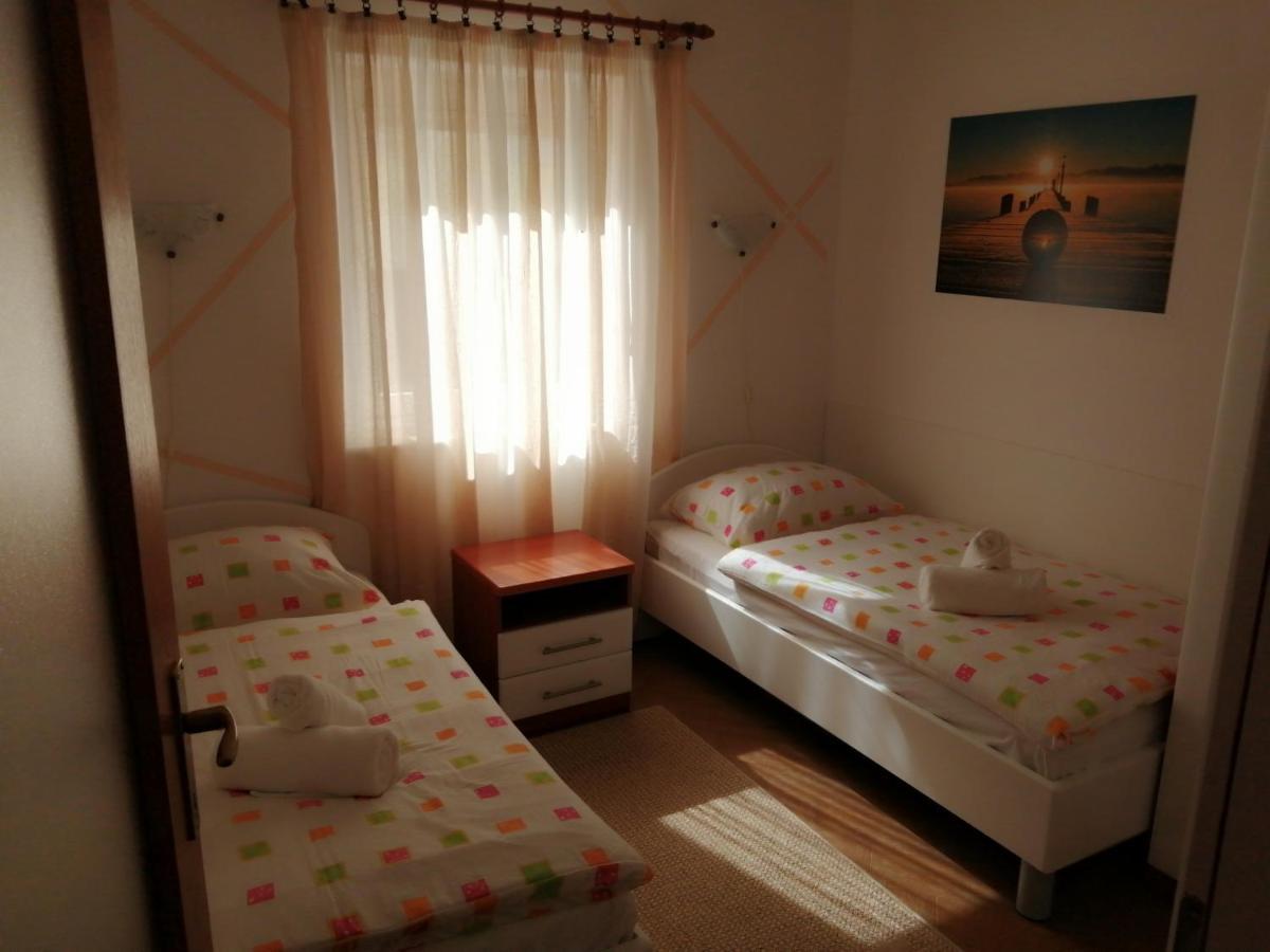 Apartments Tina Пула Экстерьер фото