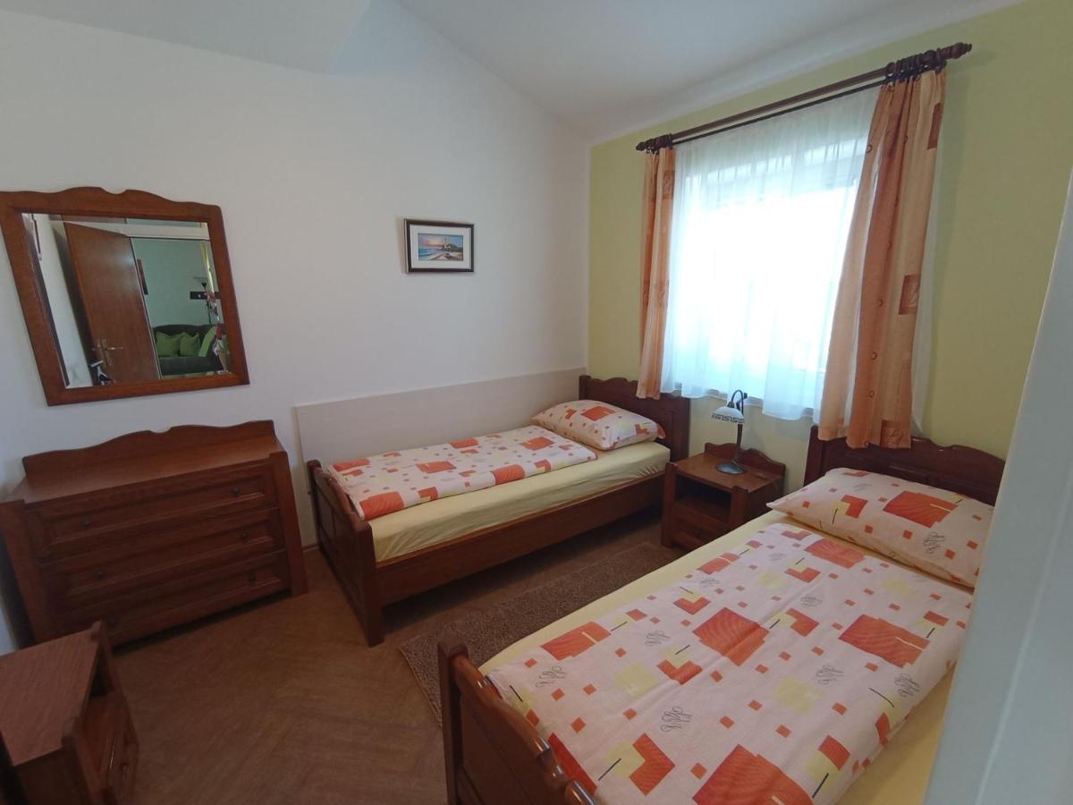 Apartments Tina Пула Экстерьер фото
