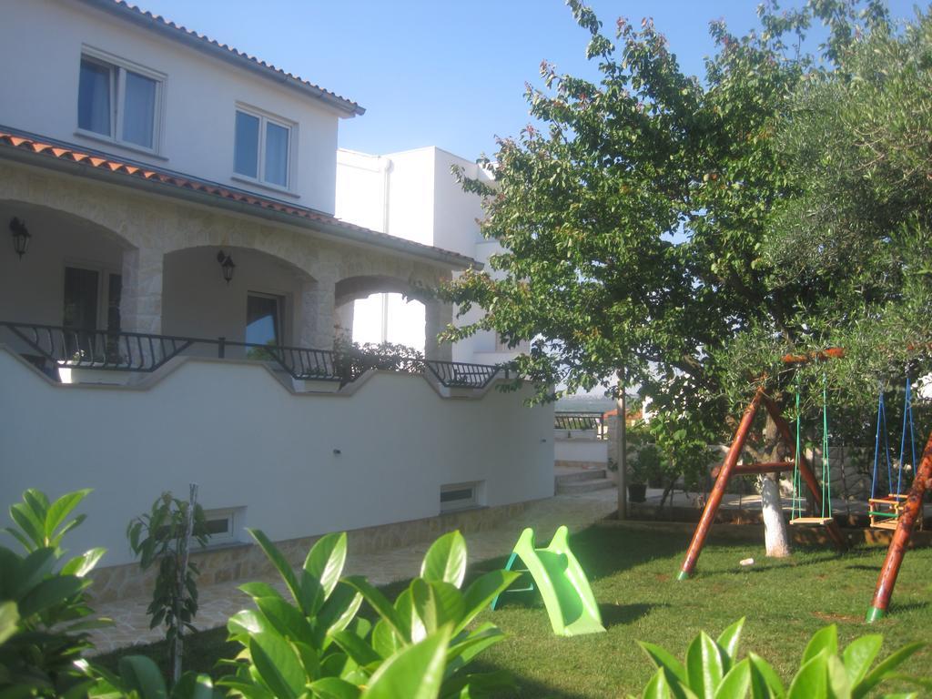 Apartments Tina Пула Экстерьер фото